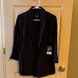 NWT Vera Wang black open front blazer. Women’s size medium black.